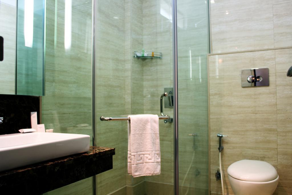 Stately Suites Mg Road Gurgaon Habitación foto