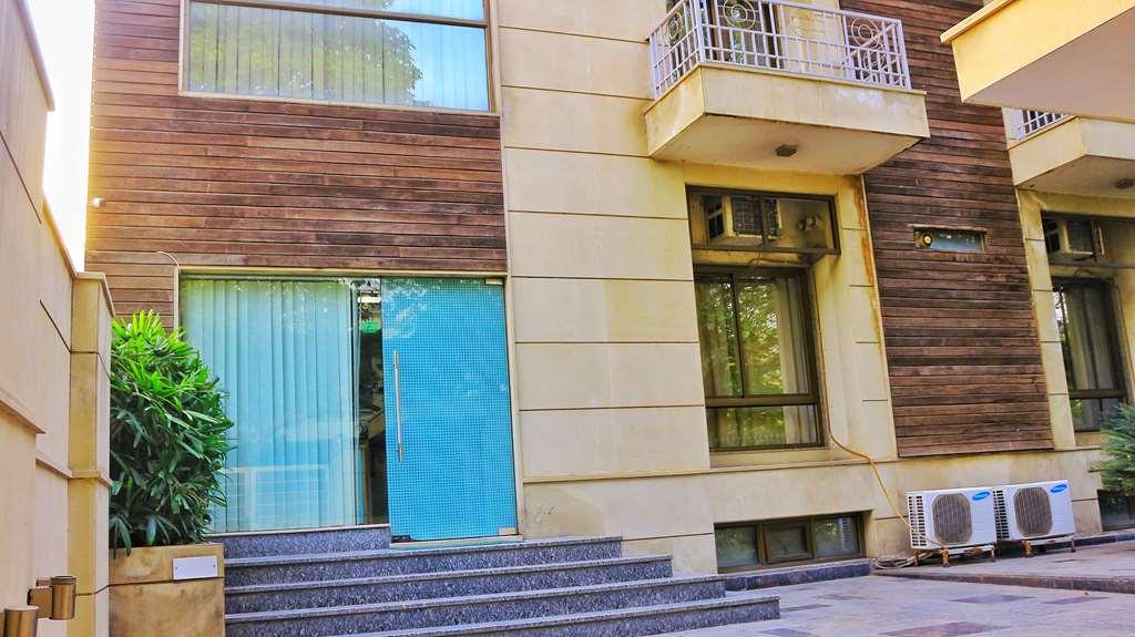 Stately Suites Mg Road Gurgaon Exterior foto
